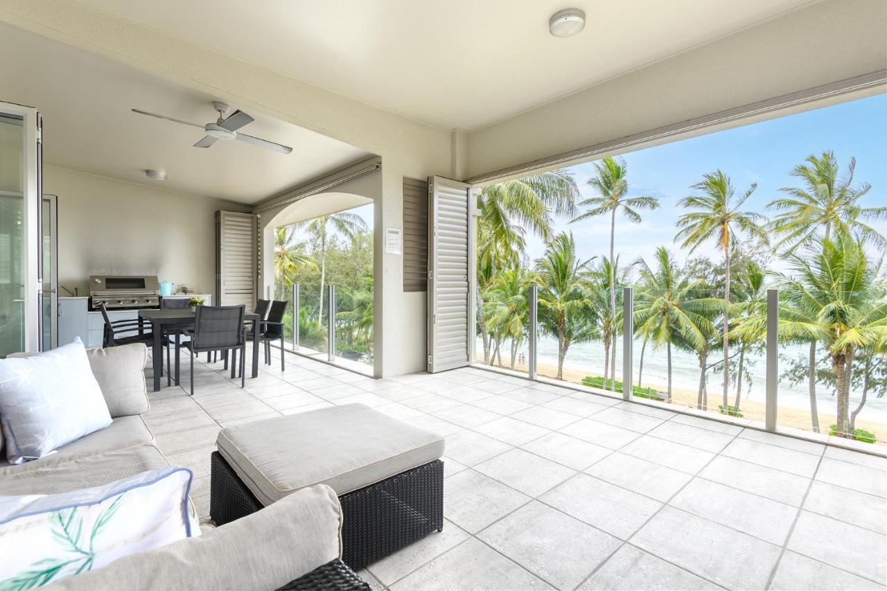 Island Views Beachfront Apartments Palm Cove Bagian luar foto